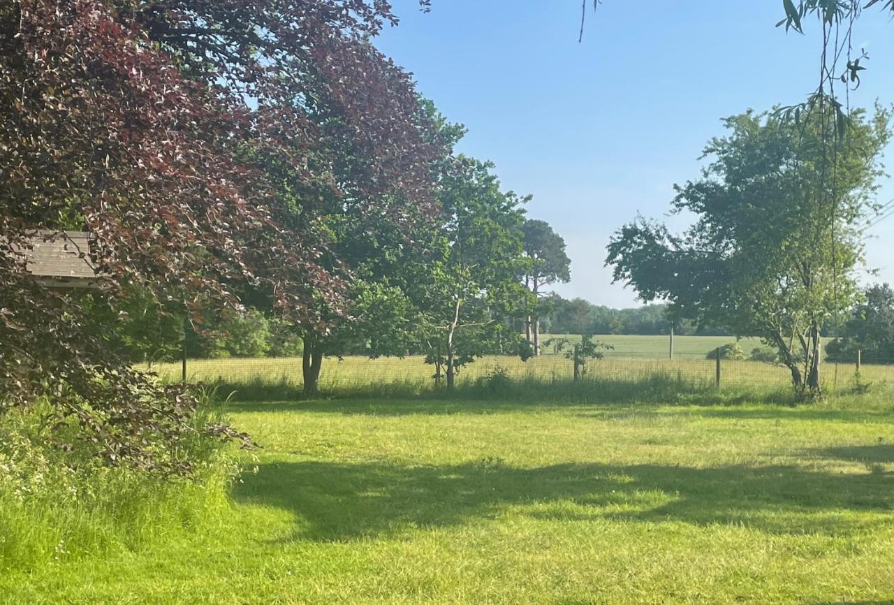 7 Mins From With Gated Parking * Henley-on-Thames