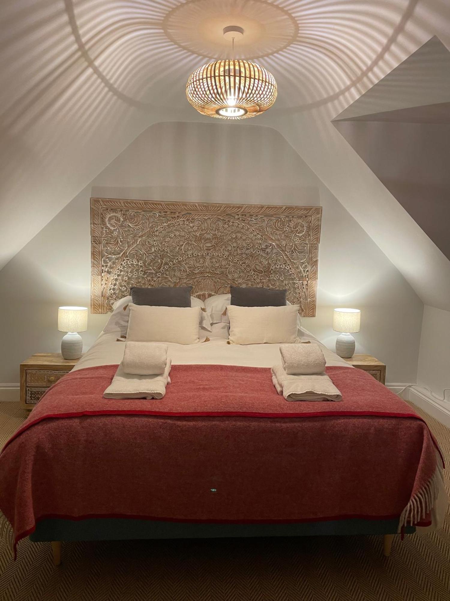 Holiday home 7 Mins From With Gated Parking